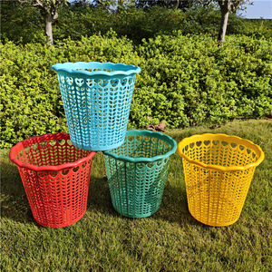 Poubelle perforée en plastique de 4 L et moins, cylindrique, ouverte, pour l'intérieur et l'extérieur, pour la maison, la salle de bain, la chambre à coucher, le salon - Product Image 1
