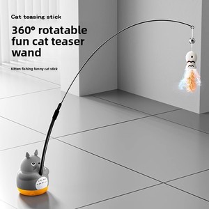 Bacchetta con Piume per Gatti con Manico Lungo - Delicata sulla Energia del Gattino, Giocattolo per Animali Domestici Durevole e Resistente ai Morsi con Campanello - Product Image 2