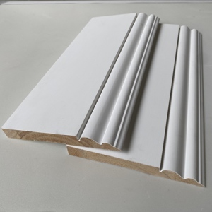 Moulures d'architravure pour intérieur, apprêt blanc, moulures en bois de pin, plinthes en bois à joint en dentelle, plinthes de sol - Product Image 5