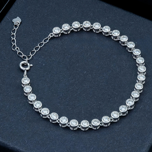 สร้อยข้อมือเทนนิสโมอิสซาไนต์เงินแท้ 925 ชุบเงิน Xingyue ประดับเพชรเกรด D ได้รับการรับรองจาก GRA เหมาะสำหรับงานแต่งงาน - Product Image 3