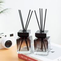 Bouteille en verre luxueuse et unique 100ML 150ML bouteille de diffuseur de roseau d'aromathérapie à la maison carrée noire