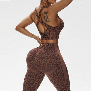 Conjunto Deportivo Seamless con Estampado de Leopardo para <span class=keywords><strong>Mujer</strong></span>, Leggings de Cintura Alta con Efecto Push-Up, Sujetador Deportivo con Espalda Cruzada, Ropa Deportiva, Conjunto de Yoga - Product Image 4