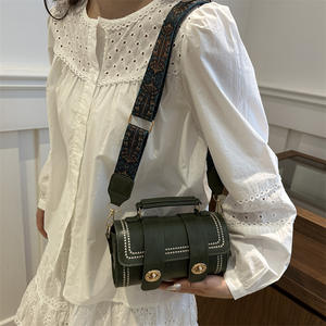 Nouvel arrivage de sac à main élégant rétro à la mode pour femmes sac à bandoulière à fermoir et fermoir pour dames et femmes - Product Image 5