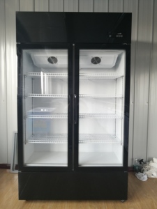 Réfrigérateur vertical à <span class=keywords><strong>double</strong></span> <span class=keywords><strong>porte</strong></span> vitrée trempée à refroidissement direct, avec éclairage LED, pour vin et boissons - Product Image 1