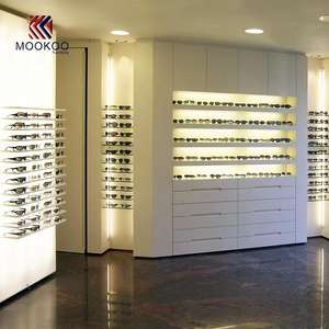 Bancone Espositivo per Occhiali in MDF di Alta Qualità con Rivestimento Verniciato Bianco - Product Image 3