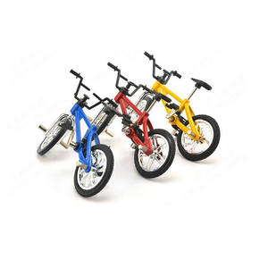 Pièces de décoration miniatures pour carrosserie de voiture RC, vélo et toit de modèle réduit, pour la personnalisation DIY des carrosseries de modèles de camions RC tout-terrain et de crawlers - Product Image 3