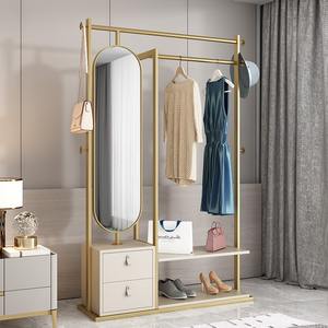 Porte-manteau en bambou de luxe léger, sur pied, chambre à coucher, moderne, simple, miroir de toilette intégré, porte-vêtements multifonctionnel - Product Image 1
