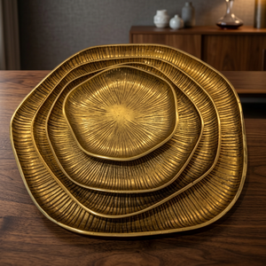 Juego de Platos Decorativos de Metal con Forma Irregular, Hechos a Mano, con Patrón de Plantas Grabado, Estilo Vintage - Product Image 5