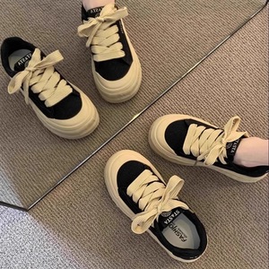 Baskets basses décontractées et respirantes pour femmes, style 2024, à <span class=keywords><strong>semelle</strong></span> épaisse, antidérapantes, noires, polyvalentes, pour le sport - Product Image 3