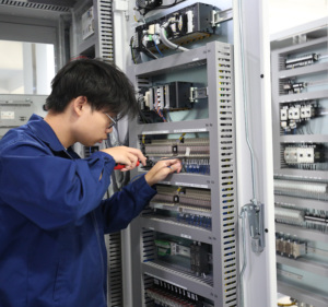Interruttore ad alta tensione sistemi completi di quadri di media <span class=keywords><strong>e</strong></span> alta tensione per una maggiore distribuzione elettrica <span class=keywords><strong>e</strong></span> sicurezza - Product Image 5
