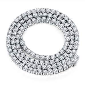 Collier tennis blanc pour homme et femme, cadeau de mariage, 4 mm, plaqué or, pyroxène moissanite, style tendance - Product Image 1