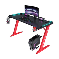 Bureau de jeu et d'ordinateur moderne et personnalisable avec tapis de souris intégré, éclairage RGB, design convertible et structure en fer