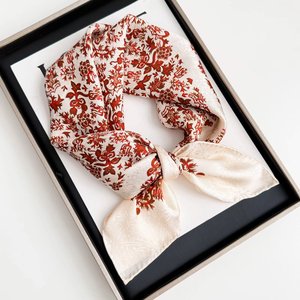 Pañuelo de Seda Cuadrado con Diseño de Cine, 65cm, de Seda de Morera Estampada, para Mujer, Estilo de Viaje a la Moda Verano 2026 - Product Image 5