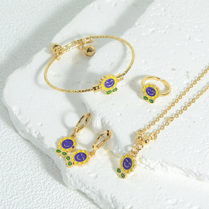 Ensemble de bijoux fleuris cerisiers 4 pièces plaqué or, accessoires adorables pour enfants, cadeau pour filles - Product Image 6