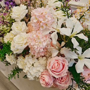 Composizione Floreale Artificiale Lussureggiante con Fiori Rosa, <span class=keywords><strong>Viola</strong></span> e Bianchi. Ideale per Eleganti Centrotavola Matrimoniali. - Product Image 5