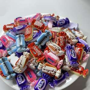 Nouveau design de breloques en résine bonbon breloques en résine à dos plat mignon breloques en résine crème <span class=keywords><strong>colle</strong></span> en vrac breloques en résine en gros - Product Image 2