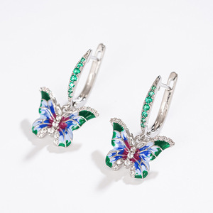 Orecchini Pendenti a Farfalla per Donne, Gioielli Eleganti Ispirati alla Natura - Product Image 5
