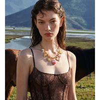 Collier chaîne à maillons en acier inoxydable plaqué or JINYOU 5875 avec pendentif cœur soleil en émail et coquillage naturel rose pour femme