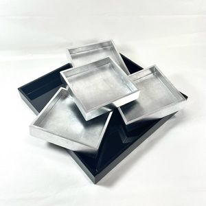 Plateau en laque brillante de luxe, plateaux décoratifs artisanaux sophistiqués pour les centres de table et les cadeaux de pendaison de crémaillère - Product Image 1