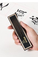Set Hadiah Stik Tinta Minyak/Pinus Cina Mewah Blok Tinta Padat Huizhou yang Dilukis Tangan 9.5x2.3cm Kemasan Elegan Profesional
