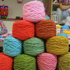 Vente en Gros Usine Fil Acrylique de 200g pour Tricot et Crochet à la Main, Brin Rond de 5mm, Coton Doux Lait Bébé Fantaisie pour Tufting - Product Image 1