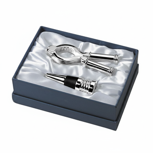 Elegante set di tappi per bottiglie e apribottiglie per champagne, finitura argento, confezionato in scatola regalo - Product Image 2