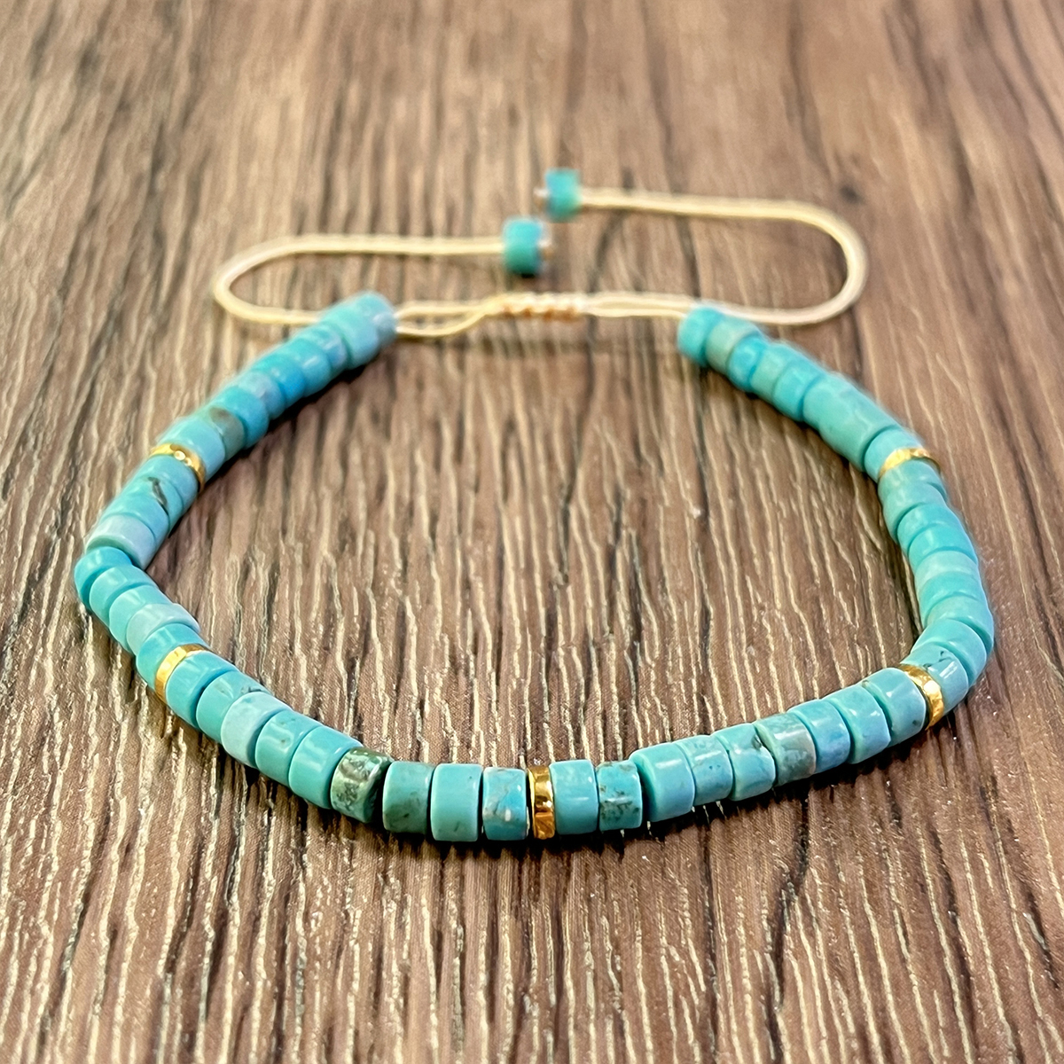 Bleu turquoise