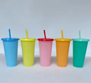 Лидер продаж, прозрачная меняющая цвет одноразовая пластиковая чашка с крышкой, меняющей цвет