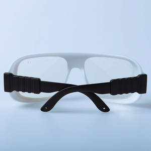 نظارات واقية من الليزر من الأربيوم تستخدم لجهاز ليزر حماية العين نظارات أمان بالليزر 2700-3000nm OD 6 + 2780nm ، 2940nm نظارات أمان بالليزر - Product Image 4