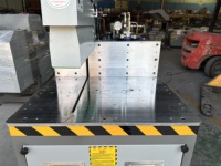 Machine de découpe de profilés en aluminium et cuivre hydraulique Ouxin 4kw |   Équipement de sciage de profilés métalliques de haute précision, commande PLC, 3200 tr/min