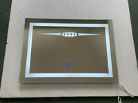 Miroirs LED rectangulaires modernes avec fonction anti-buée, écran tactile, éclairage intégré, indice de protection IP44