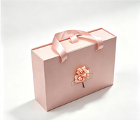 Boîte cadeau rigide mate multicolores personnalisée, fermeture magnétique, ruban satiné, poignée, décoration florale artificielle, luxe, recyclée