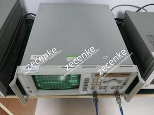 Analizador de red HP Agilent 8714ET <span class=keywords><strong>RF</strong></span> <span class=keywords><strong>Vector</strong></span> T/R 300 kHz - 3 GHz - Product Image 2