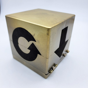G1496 Cube Mystérieux - King Magic - Spectacle Scénique, Accessoires de Magie, Festivals, Fêtes, Spectacles - Product Image 1