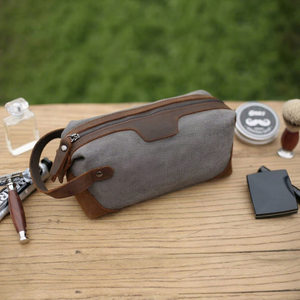 Trousse de Toilette Vintage en Toile Cirée et Cuir avec Logo Personnalisé pour Hommes, Trousse de Rasage, Trousse de Voyage, Organisateur de Cosmétiques LCTB-0007C - Product Image 1