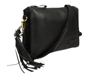 Modern Black Crossbody Bag Crafted from Premium Leather Women Stylish <b>Shoulder</b> Handbag Adjustable <b>Strap</b> Everyday Fashion - Product Image 5