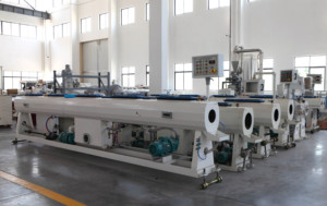 Xiinhe Ligne d'extrusion <span class=keywords><strong>de</strong></span> production <span class=keywords><strong>de</strong></span> tuyaux en PVC à double vis Siemens PLC Machine <span class=keywords><strong>de</strong></span> fabrication <span class=keywords><strong>automatique</strong></span> contrôlée Moteur Moteur Boîte <span class=keywords><strong>de</strong></span> vitesses - Product Image 6