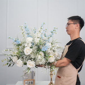 DKB Wholesale Customized Flower ball Wedding Event Decorative <b>Table</b> Centerpieces Artificial Silk Flower Ball - Product Image 1