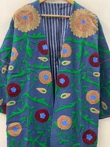 เสื้อโค้ทกำมะหยี่ผ้าฝ้ายปักลายดอกไม้ เสื้อโค้ทยาวสไตล์วินเทจทรงโอเวอร์ไซส์ลายซูซานิ เสื้อโค้ทฤดูหนาว ของขวัญสำหรับเธอ - Product Image 2