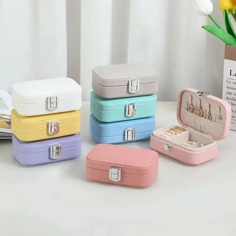 Nuovo arrivo di lusso Mini pelle PU piccolo portagioie da viaggio organizzatore regali donna Logo personalizzato scatola di immagazzinaggio dei gioielli
