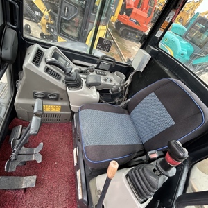 Mini-excavatrice hydraulique Yanmar VIO55 d'occasion de 5,5 tonnes à queue zéro avec chenilles en caoutchouc à engrenages pour la vente - Product Image 3