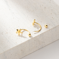 Boucles d'oreilles en argent sterling 925, style romantique, fleur, perle à vis, piercing, crochet d'oreille pour femmes, boucles d'oreilles simples à fleurs, bijoux de fête