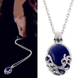 Collar con colgante vintage de The Vampire Diaries para mujer, joyería de película de moda, cosplay, venta al por mayor - Product Image 6
