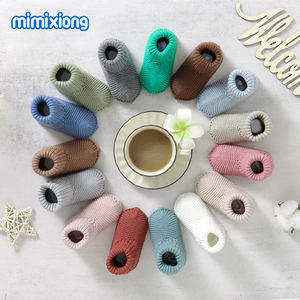 Mimixiong Hiver Tricoté Bébé Chaussures Personnalisé Bébé Chaussons Avec Gants Chauds Soild Couleur Bébé Chaussons et Mitaines 2Pcs Ensemble - Product Image 4