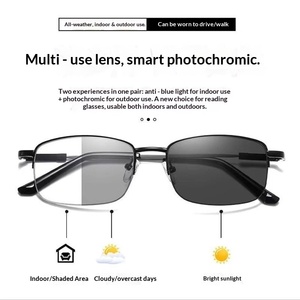 Lunettes de lecture <span class=keywords><strong>progressives</strong></span> multifocales intelligentes à zoom intelligent, à changement de couleur, carrées, en titane, avec mémoire, anti-lumière bleue, verres gris - Product Image 6