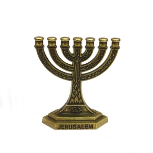 Candelabre religieux à sept branches, Saint Graal, reliques anciennes, décoré d'argent et d'or anciens - Product Image 1