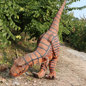 Costume de dinosaure <span class=keywords><strong>T</strong></span>-<span class=keywords><strong>Rex</strong></span> rouge personnalisé avec structure métallique, peau en silicone réaliste et différents bruits de rugissement pour parcs d'aventure et expositions muséales - Product Image 2