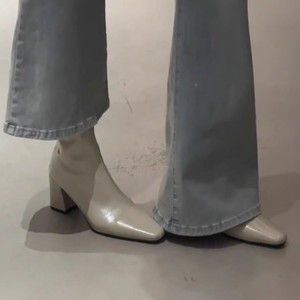 Bottines élégantes en cuir véritable de style français pour femmes, version en cuir de vachette, talon haut, bout carré, polyvalentes - Product Image 4