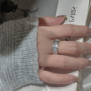 Anillo de Plata Pura S925 con Diamante Cepillado, Diseño Romántico Solitario con Microcirconitas Incrustadas, Anillo Abierto Vintage con Baño de Rodio - Product Image 2