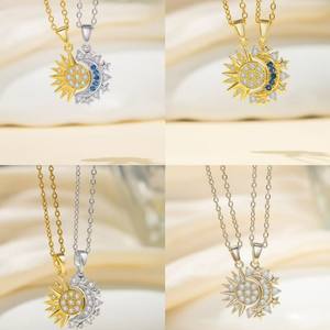 <span class=keywords><strong>Collana</strong></span> <span class=keywords><strong>Sole</strong></span> <span class=keywords><strong>e</strong></span> <span class=keywords><strong>Luna</strong></span> in Acciaio Inossidabile Placcato Oro 18K PVD Impermeabile <span class=keywords><strong>e</strong></span> Antiossidante del Marchio Fanhua Jewelry - Product Image 3